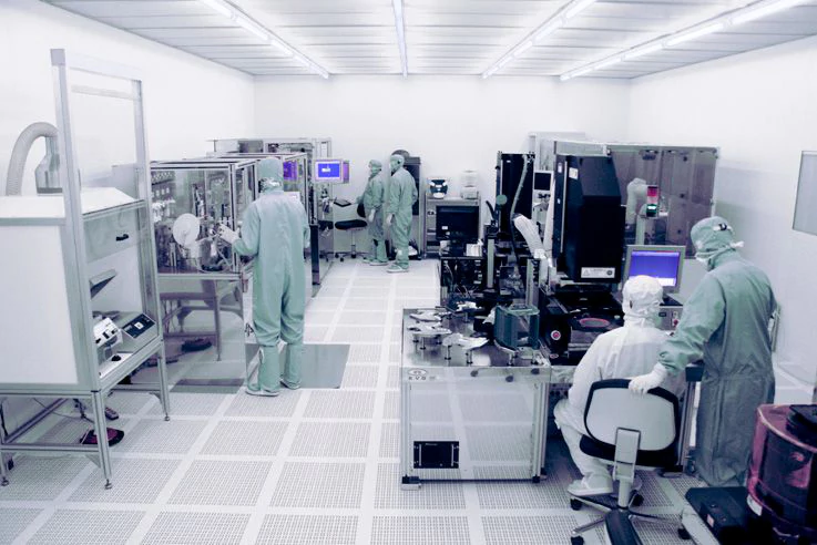 Semiconductor & Technology